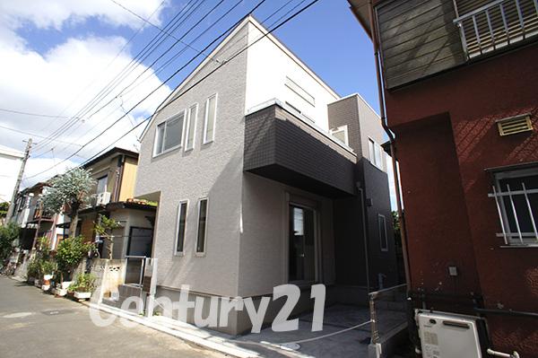 Local appearance photo. Bright dwelling local wrapped in plenty of sunlight (October 2013) Shooting