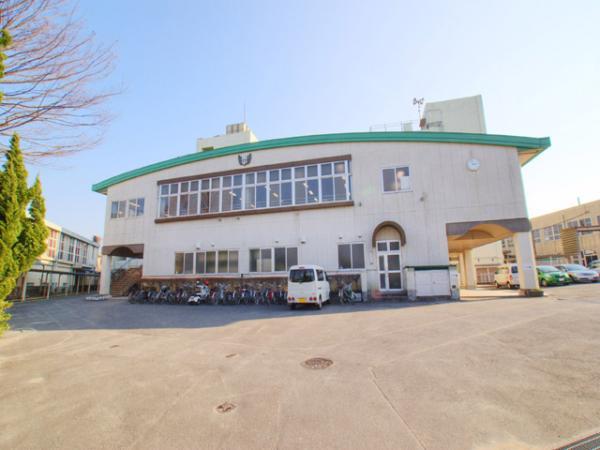 Junior high school. 1120m to Matsudo Municipal put away the South Junior High School