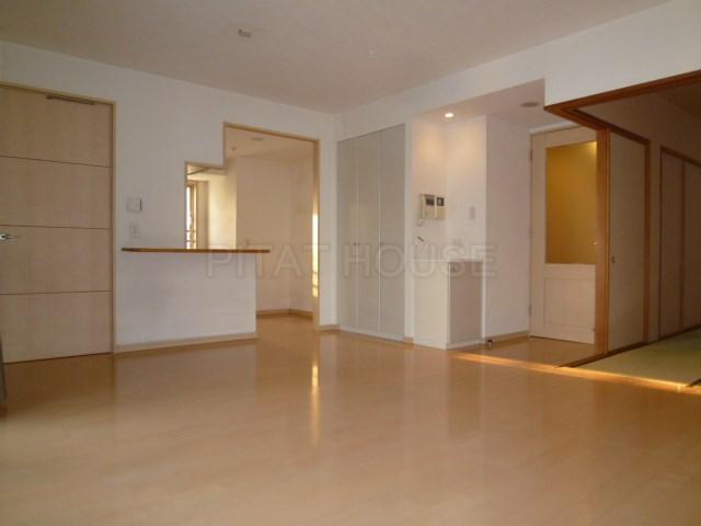 Living.  [LDK] About 15.9 Pledge of LDK is like a detached sense of comfort