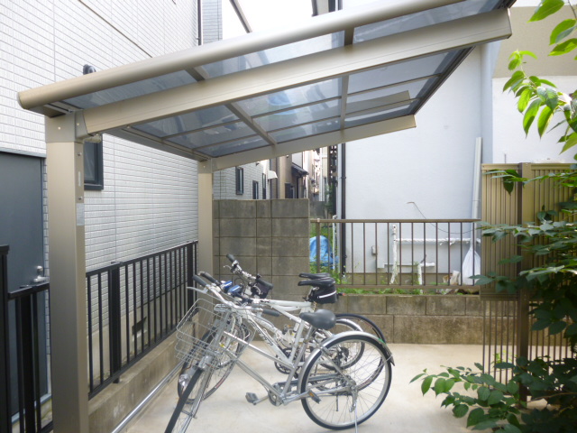 Other common areas. Bicycle parking lot equipped with roof