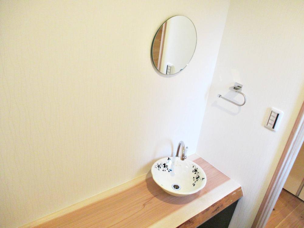 Toilet. Toilet of natural wood use