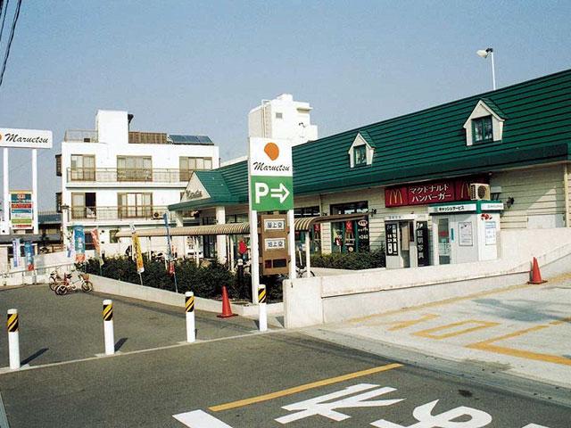 Supermarket. Until Maruetsu 1040m