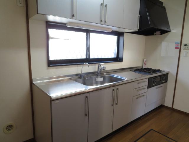 Kitchen. Indoor (12 May 2013) Shooting There is a kitchen in 5 Pledge of space! Underfloor Storage Yes ☆