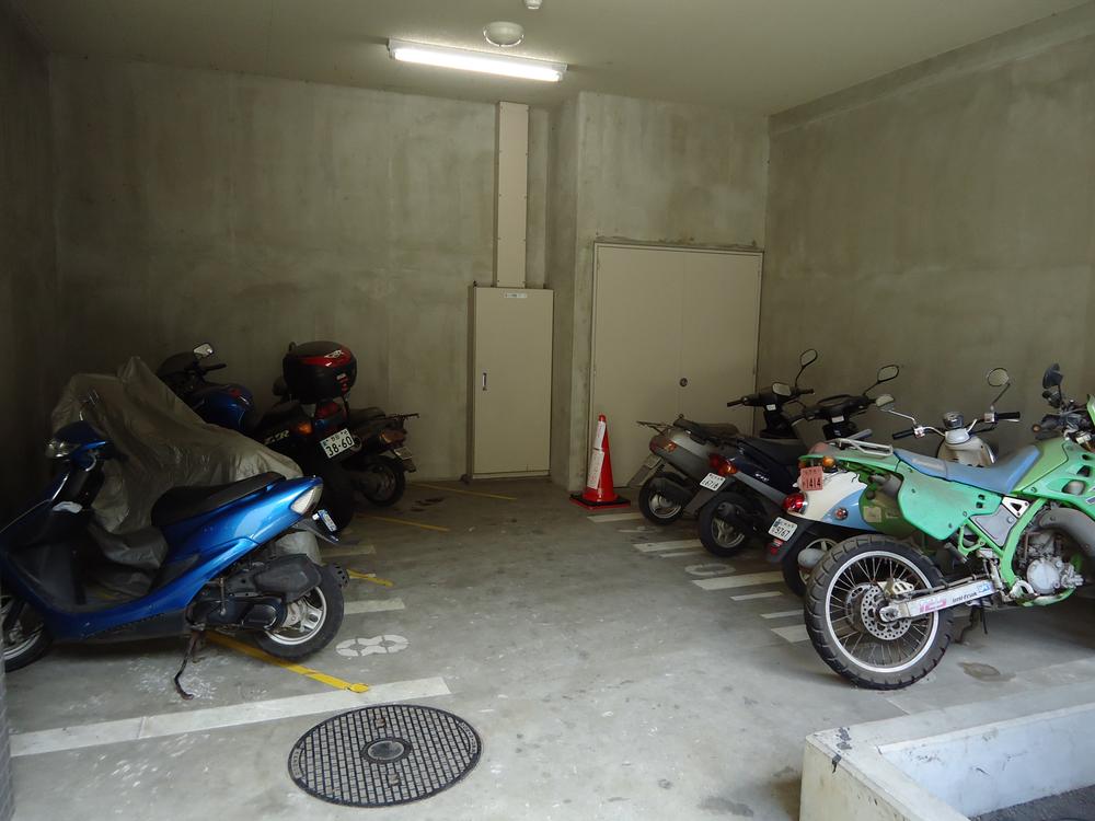 Other common areas. There is also a bike storage.