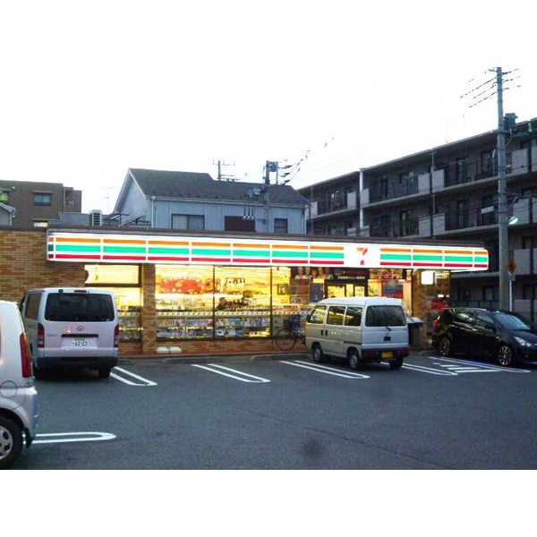 Convenience store. Seven-Eleven Matsudo crescent store up (convenience store) 271m