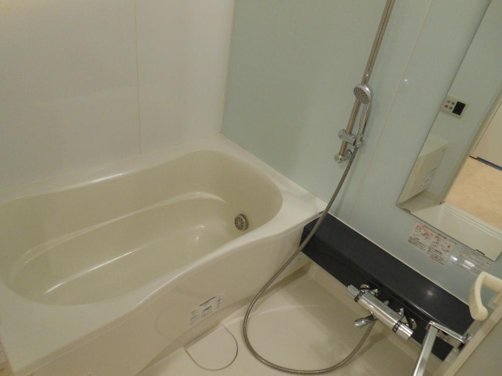 Bathroom. Peace of mind even during the rainy season because it is with a bathroom dryer Story that smell is anxious that it dried the room hear well. You can farewell with those concerns if the bathroom!