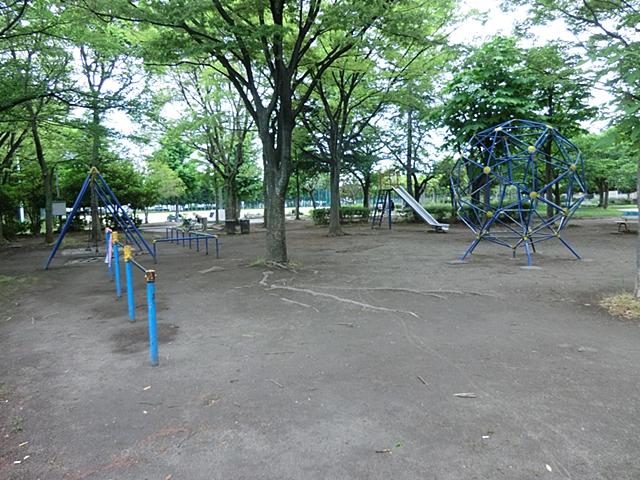 park. 420m until Shinmatsudominami park