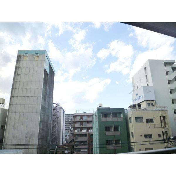 Other introspection. Is a station near but is a cooped-up feeling less at the front street