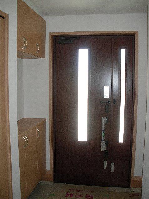 Entrance. Same specifications entrance (Example of construction)