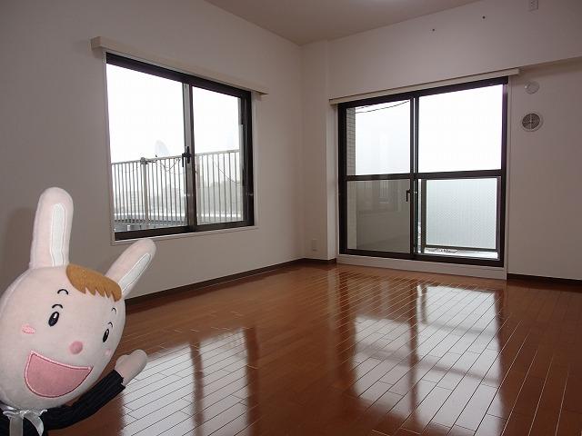 Living. Indoor (October 25, 2013) Shooting