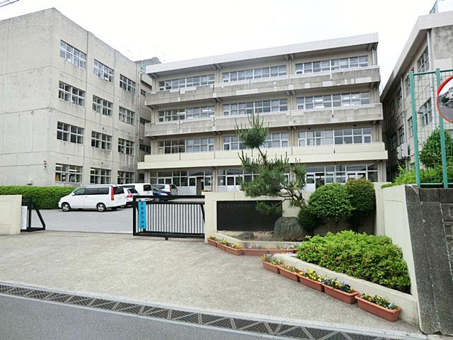 Junior high school. Mutsumi 1300m until junior high school