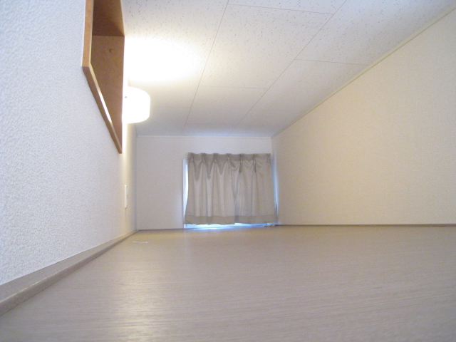 Other room space.  ☆ Here is the loft! Here you are sleeping ☆