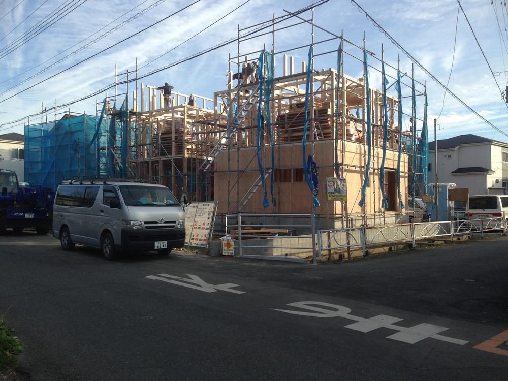 Local photos, including front road. Local (12 May 2013) Shooting