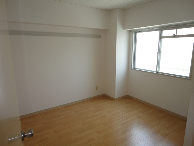 Other room space. It is spacious rest bedroom clean