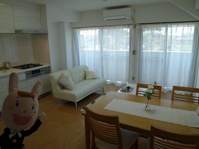 Living. Indoor (September 27, 2013) Shooting