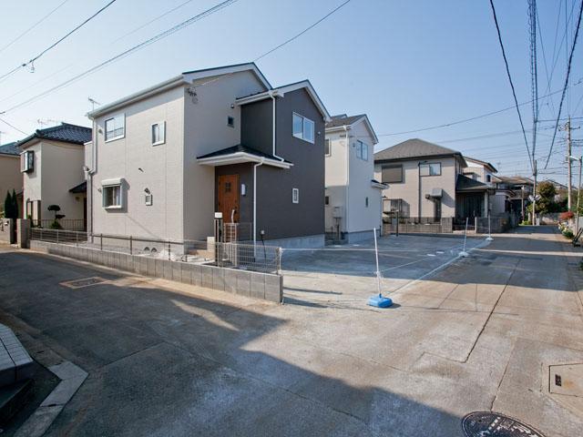 Local photos, including front road