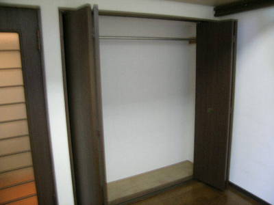 Living and room. With closet can hold clothing