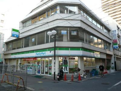 Convenience store. 149m to Family Mart (convenience store)