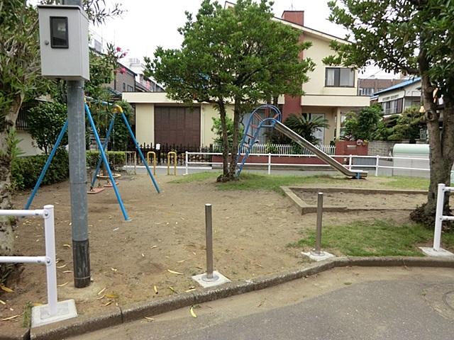 park. Sakaechonishi 2-chome Park