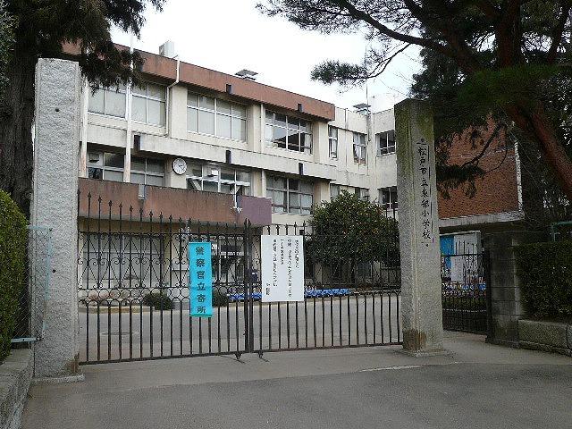 Primary school. 1665m to the East Elementary School