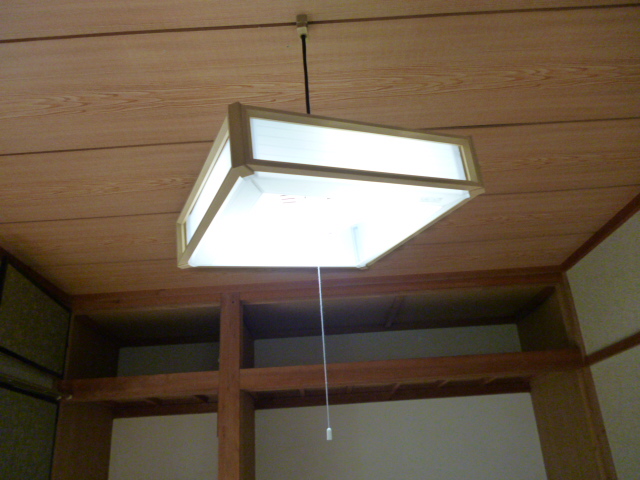 Other Equipment. Japanese-style room with lighting (Depending on the room)