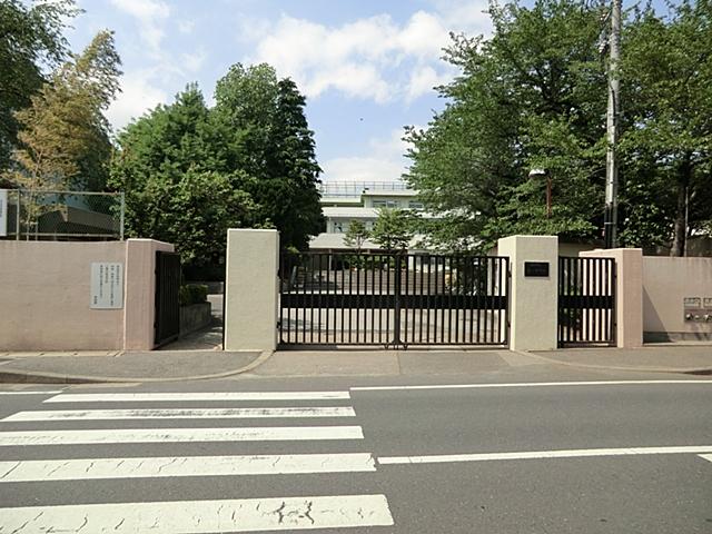 Junior high school. 800m to Matsudo Municipal first junior high school