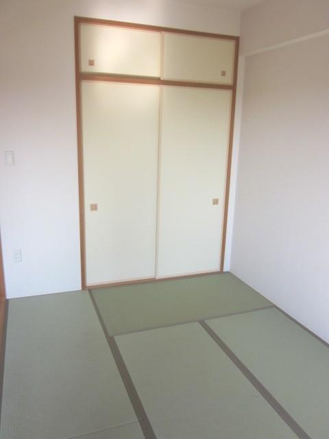 Non-living room. Japanese style room