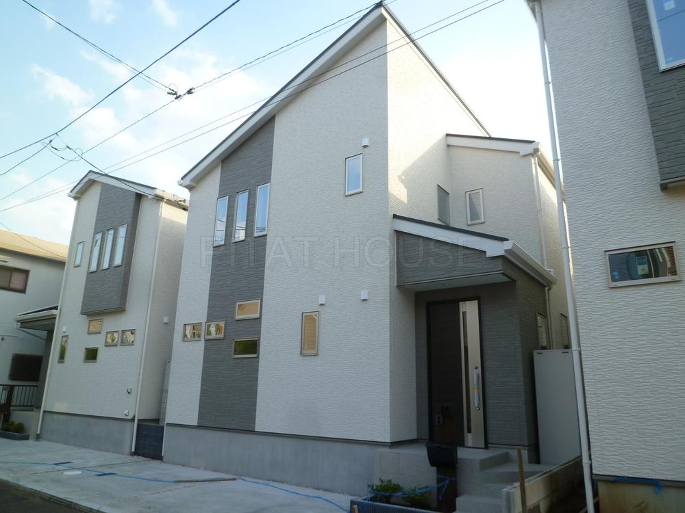 Local appearance photo. ◆ It is Building 2 of fashionable appearance.