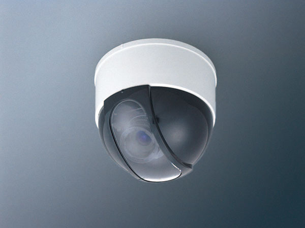Security.  [Security cameras (lease)] A security camera to record, such as a suspicious person from entering the premises, It has been established at a plurality of locations on-site. (Same specifications)