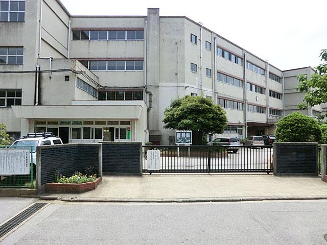 Primary school. Hachigasaki 800m up to elementary school