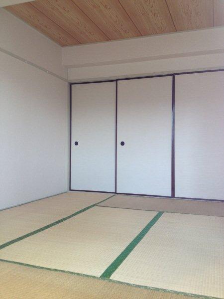 Non-living room. Indoor (March 2013) Shooting