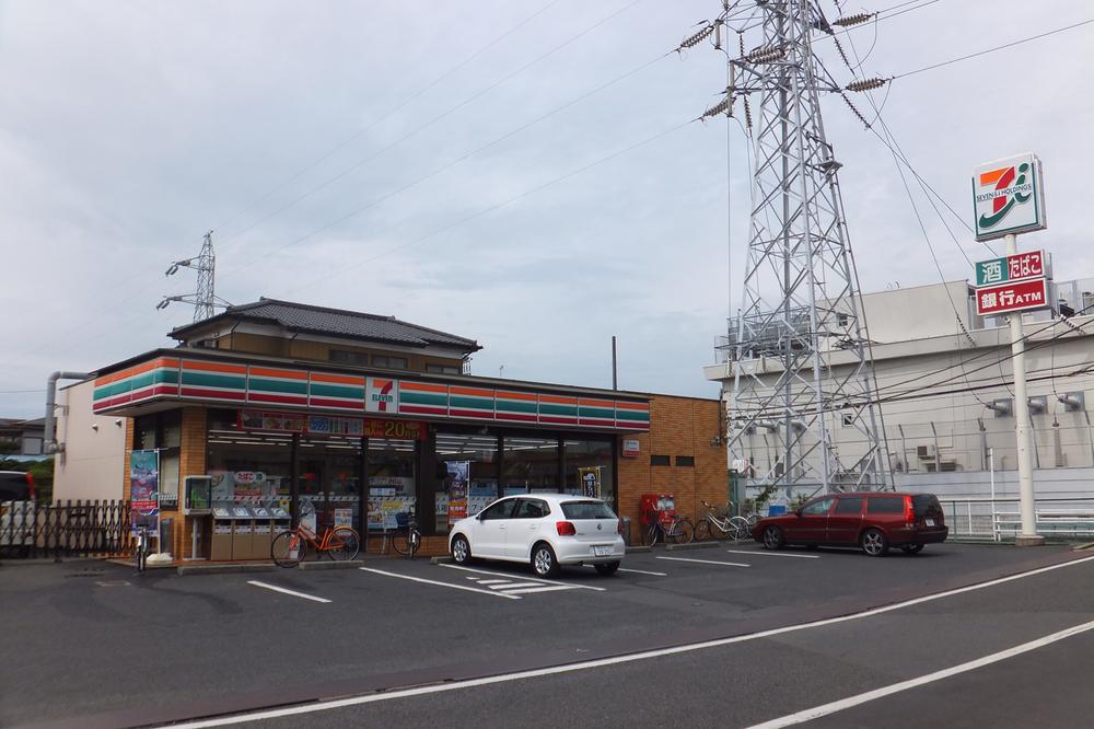 Convenience store. 282m to Seven-Eleven MatsudoSakae 7-chome
