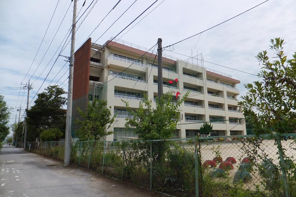 Primary school. 1045m to Matsudo TatsuAsahi cho Elementary School