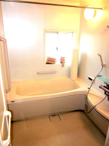 Bathroom. There is also a window to 1 pyeong type of bathroom. Also, With bathroom drying function