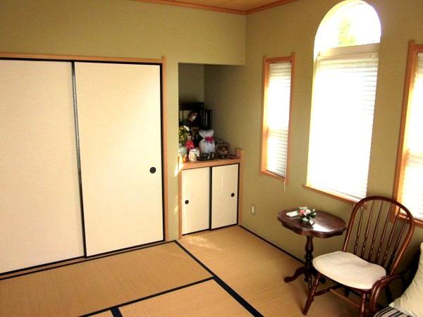 Receipt. The first floor of the 6-mat Japanese-style housing is also enough