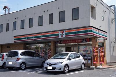 Convenience store. Seven-Eleven 1110m to Matsudo Koyama store (convenience store)