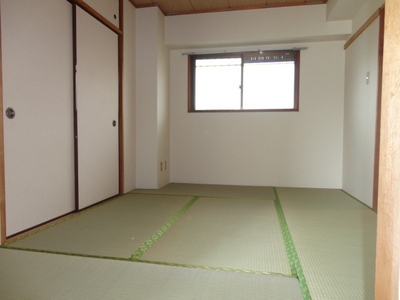 Living and room. Japanese-style room 6 quires