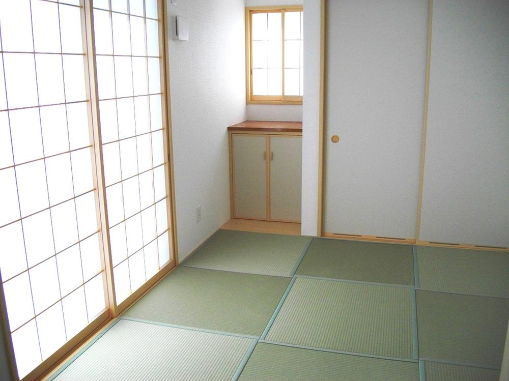 Other introspection. Japanese style room
