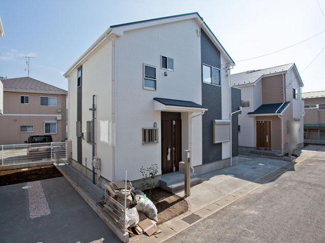 Local appearance photo. 4 Building Exterior Photos