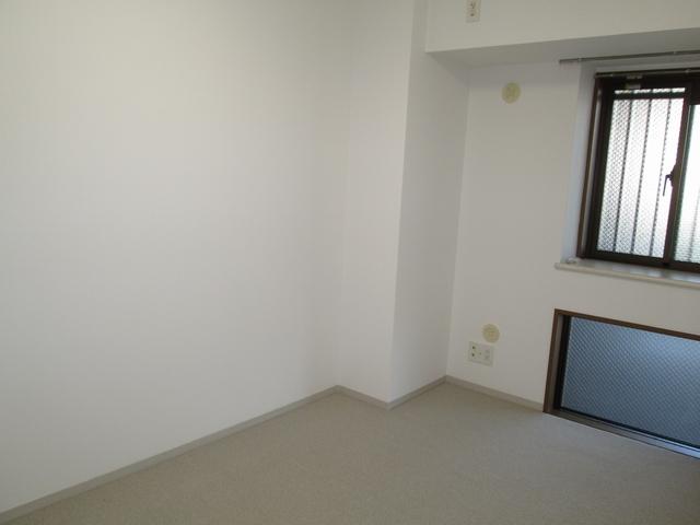 Non-living room. Indoor (11 May 2013) Shooting