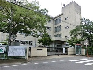 Junior high school. 1126m to Matsudo Tatsudai three junior high school (junior high school)