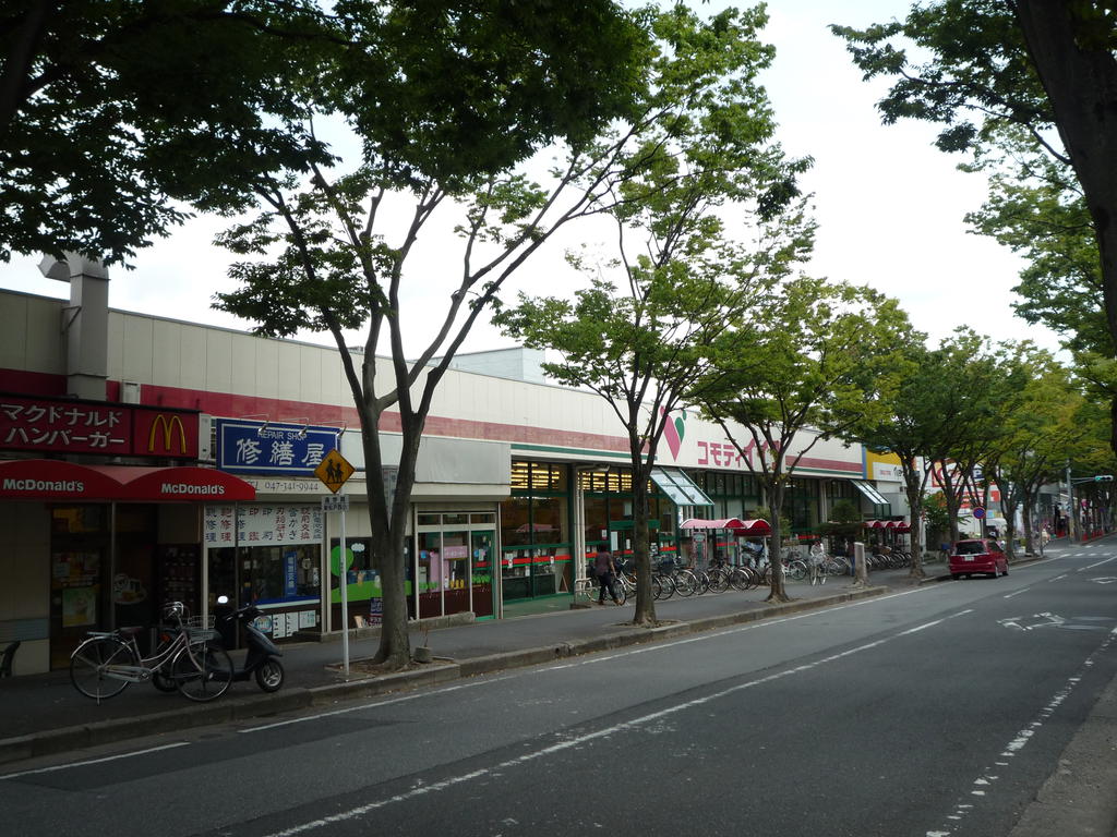 Supermarket. Commodities Iida Matsudo store up to (super) 175m