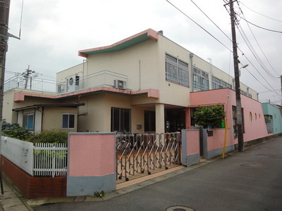 kindergarten ・ Nursery. Iwasaki nursery school (kindergarten ・ 30m to the nursery)