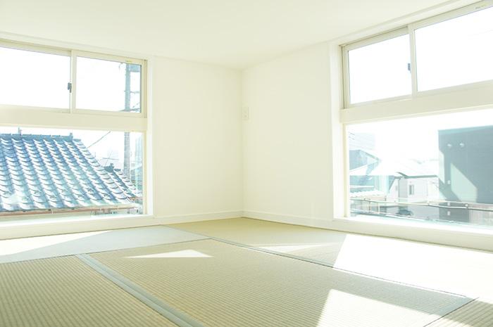 Other introspection. Tatami mat loft space of the attic. Is going to be a place of relaxation enjoy Fureshikiburu as a playground for children as well as a study of husband.