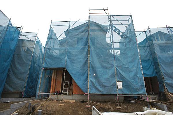 Local appearance photo. Building 2