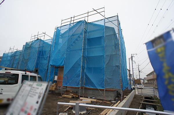 Local appearance photo. Building 3