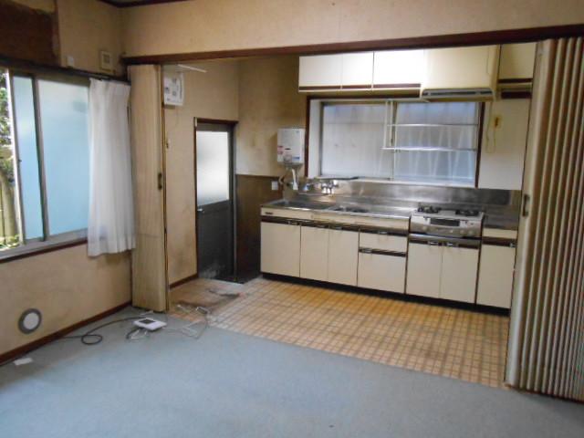 Kitchen. Indoor (March 2013) Shooting