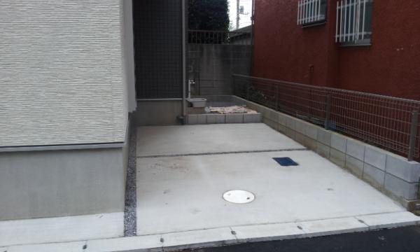 Parking lot