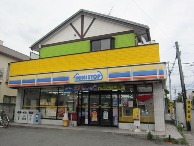 Other. 660m to a convenience store (Other)