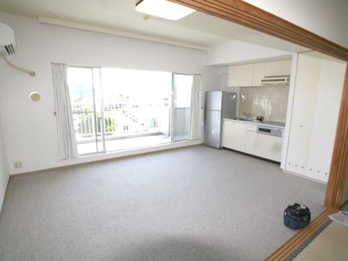 Living.  [ LDK about 13.5 tatami